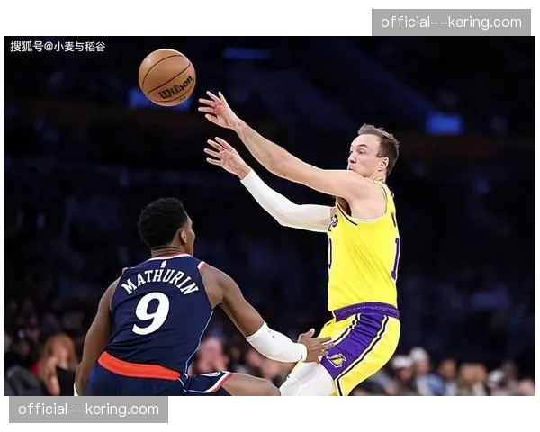 肯纳德交易湖人后三分出手骤降:老鹰时期42.5%空位降至26.5% 肯纳德交易湖人后三分出手骤降:老鹰时期42.5%空位降至26.5%